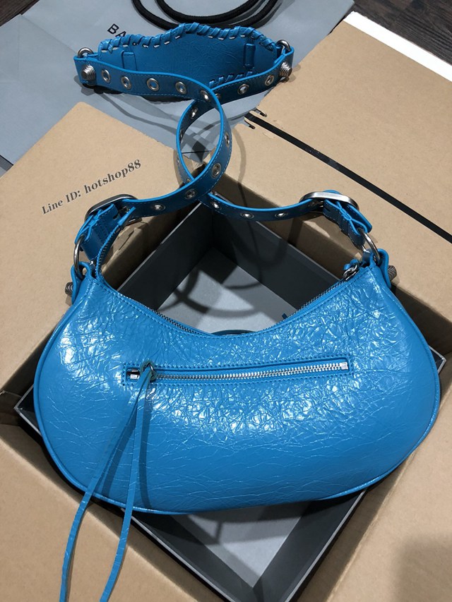 Balenciaga專櫃爆款機車包系列肩背女包 巴黎世家Le Cagole半月牙腋下包餃子包 fyj1934